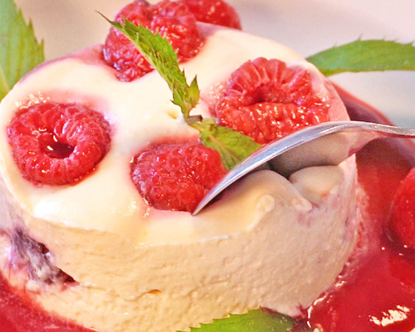 Himbeer Mascarpone Mousse Nachtisch - Kochen mit Moki