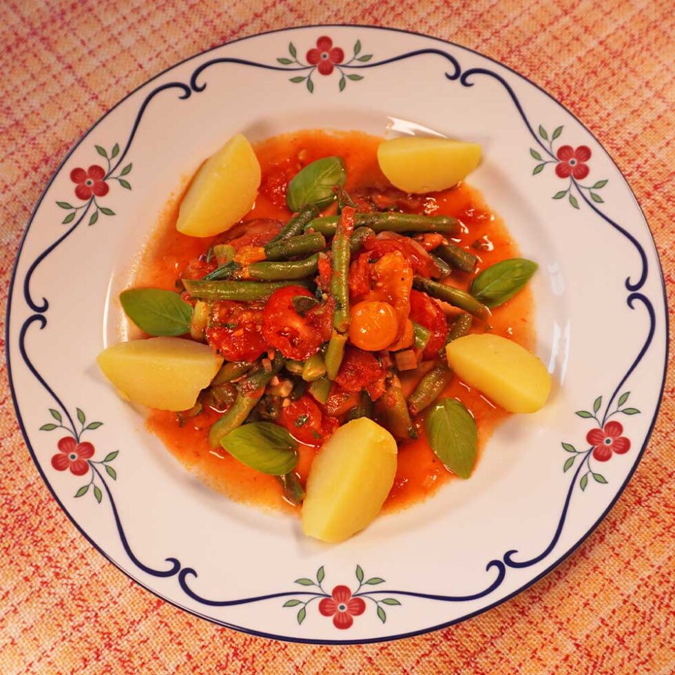 Grüne Bohnen mit Tomaten - Rezept - Kochen mit Moki Grüne Bohnen mit Tomaten - Rezept - Kochen mit Moki