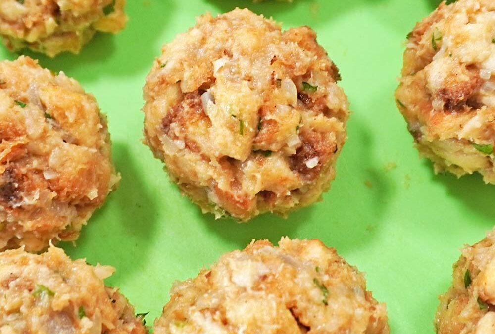 Semmelknödel selber machen Rezept einfach