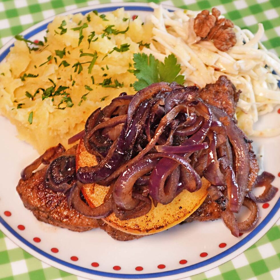 Kalbsleber Rezept Berliner Art- richtig braten und zubereiten - Kochen ...