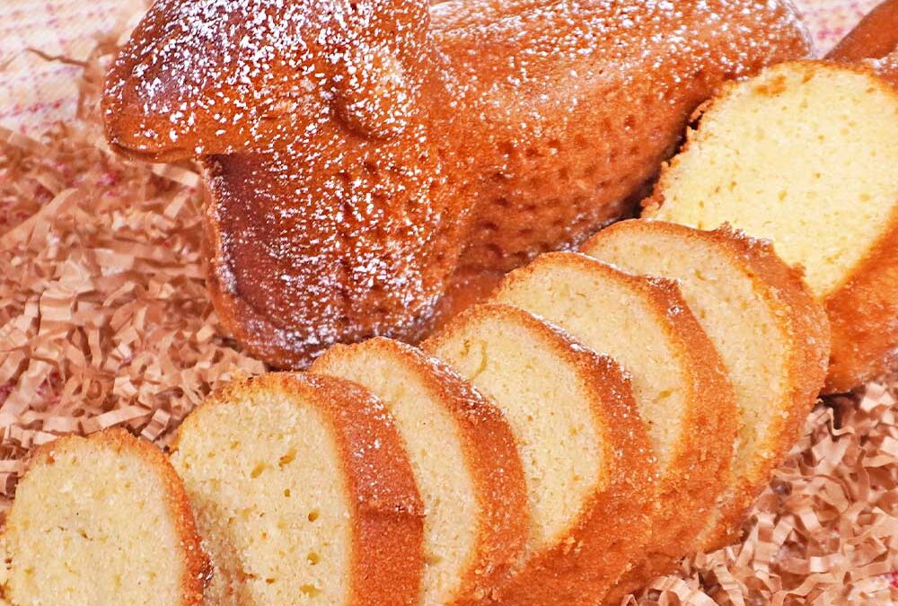 Osterlamm-Kuchen mit Eierlikör backen – Rezept