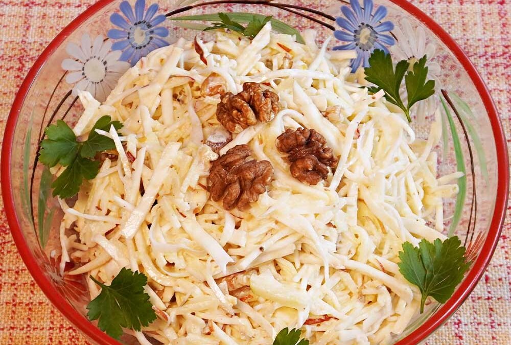 Schneller Waldorfsalat Rezept – Apfel Sellerie Salat
