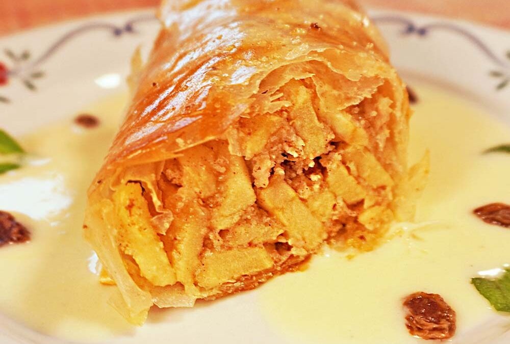 Leckerer Apfelstrudel mit Filoteig Rezept