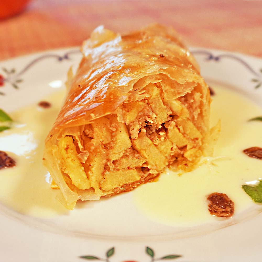 Apfelstrudel mit Filoteig Rezept Apfelstrudel mit Vanillesoße
