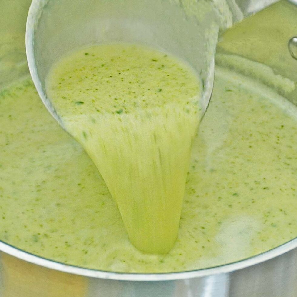Cremige Brokkolisuppe selber machen - einfaches Rezept - Kochen mit Moki