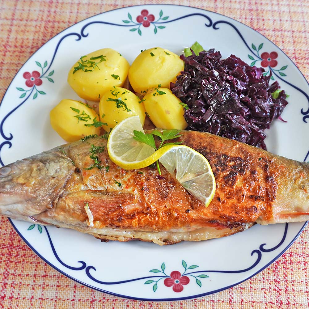 Saibling im Ganzen gebraten – Rezept