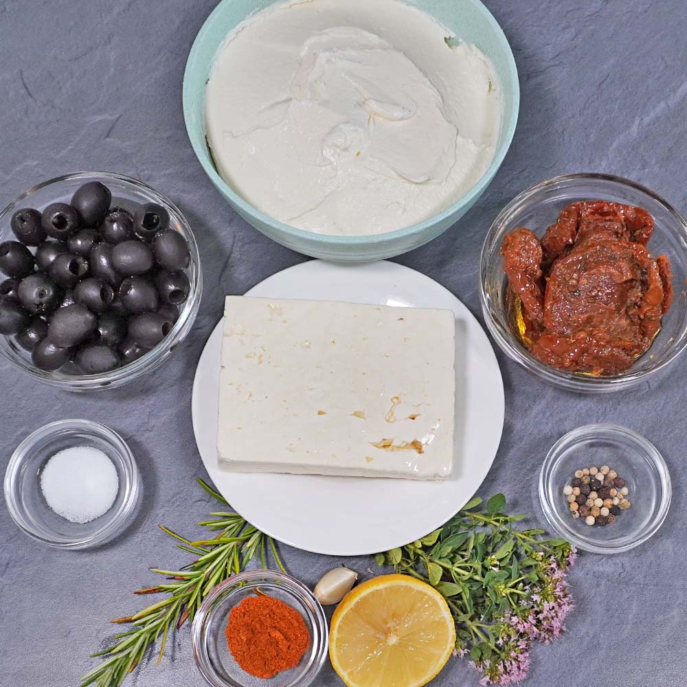 Zutaten für mediterranen Brot-Aufstrich