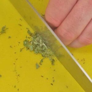 fein gehacktes Oregano