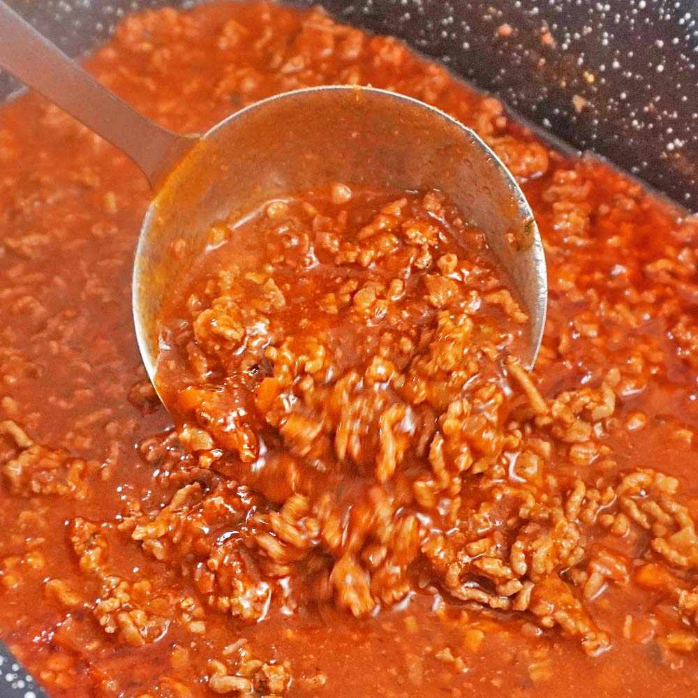 leckere Bolognese Soße im Topf