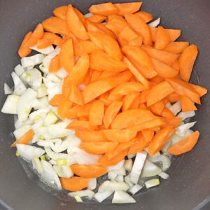 Fenchel Karotten Gemüse in zerlassener Butter