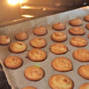 gebackene Orangen-Marzipan-Plätzchen