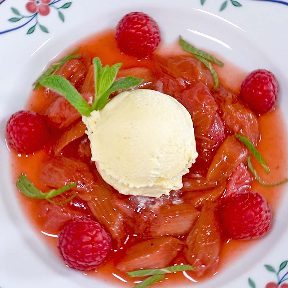 Rhabarberkompott mit Himbeeren einfach selber machen & einkochen