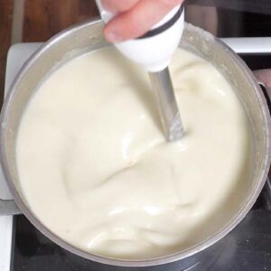 cremige Blumenkohlsuppe aufmixen
