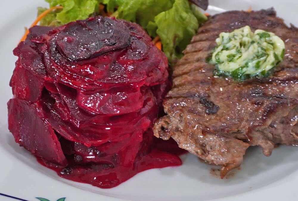 Rote-Beete-Kartoffelgratin – einfaches Auflauf Rezept